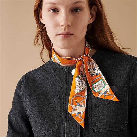 wear hermes scarf|how to wear hermes twilly.